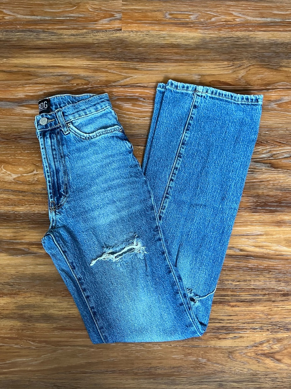 BDG Stretch Highrise Flare in Medium Wash Blue, Distressed - Size 24